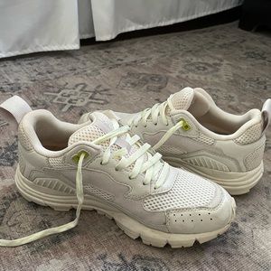 BRANDBLACK Nomo Running Shoe